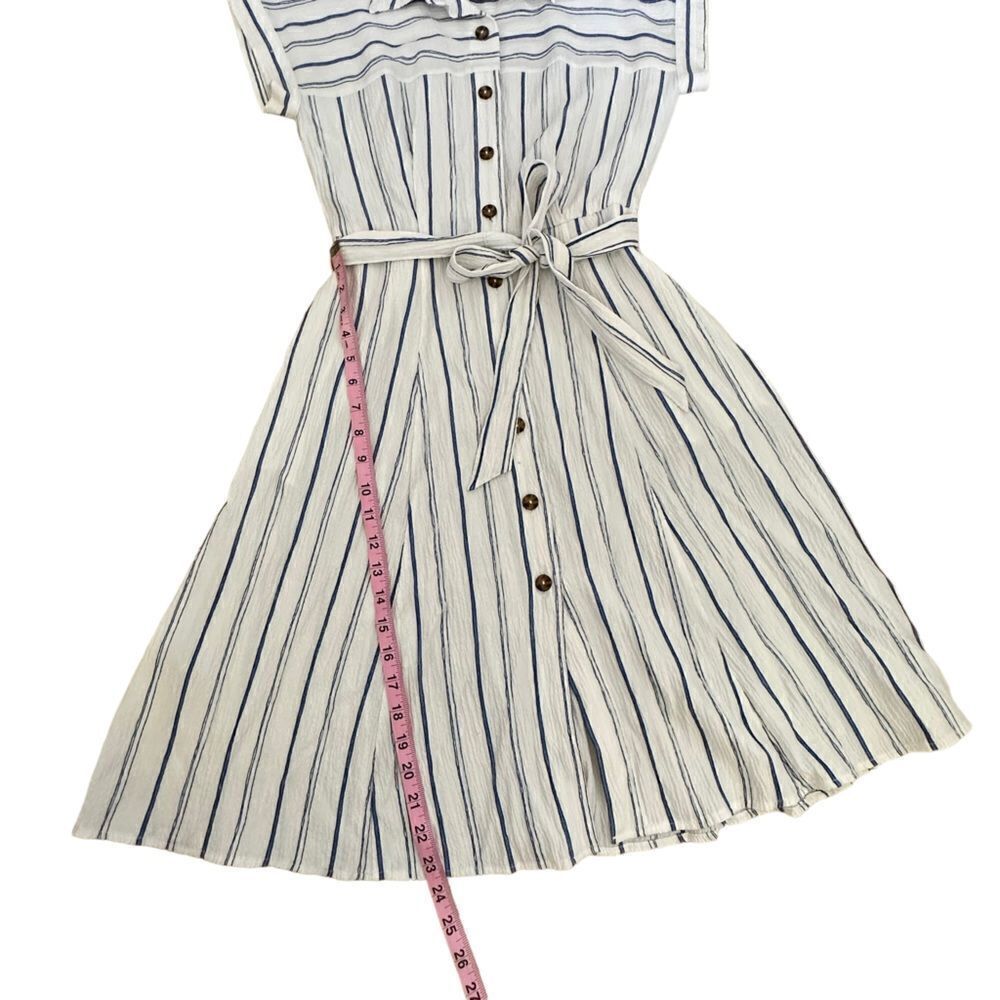 Calvin Klein ~ White with blue stripes belted dress ~ capped sleeves ~ size 2 - Picture 9 of 9